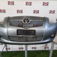 PARAURTI ANTERIORE CENTRALE TOYOTA Yaris Serie 521