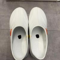 Zoccoli sanitari  autoclavabili bianchi