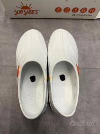 Zoccoli sanitari  autoclavabili bianchi