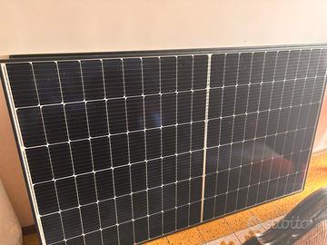 Pannelli solari e impianto fotovoltaico da balcone