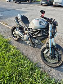 Ducati Monster 696 - 2008
