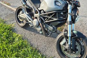 Ducati Monster 696 - 2008