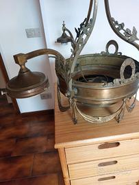 Antico lampadario in ottone