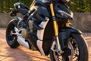 Ducati Streetfighter V4 S 2021 – Tagliandi Ducati