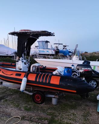 Gommone motore e  carrello