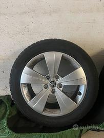 Skoda cerchi e gomme invernali 17”