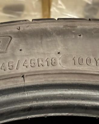Gomme auto