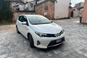 Toyota auris hybrid - Lounge 2014