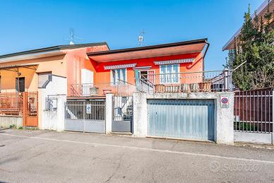 PORZIONE DI BIFAMILIARE A LAINATE