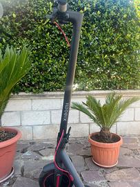 Monopattino Elettrico XIAOMI PRO4 