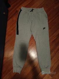 pantaloni nike 