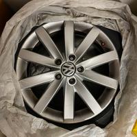 4 Cerchi volkswagen e gomme invernali 205 50 17