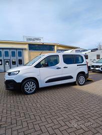 FIAT DOBLO PIANALE RIBASSATO TRASPOROT DISABILI PA