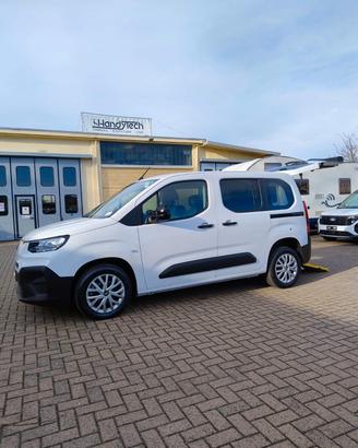 FIAT DOBLO PIANALE RIBASSATO TRASPOROT DISABILI PA