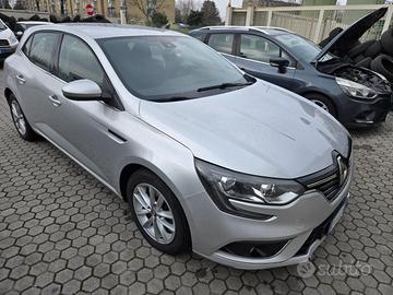 RENAULT Megane Mégane dCi 8V 110 CV EDC Energy Z