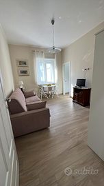 Monolocale ristrutturato Centrale.NOVEMBRE 130,00