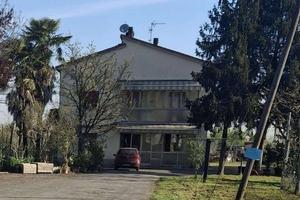 Immobile in asta di 395 m² con 1 locale a San Cesa