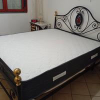 Materasso matrimoniale come nuovo