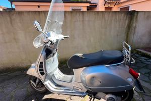 Piaggio Vespa 250 GTS