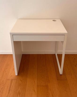Scrivania IKEA MICKE bianca 73×50 cm con cassetto