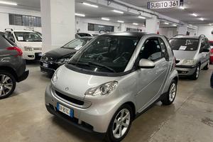 Smart ForTwo 84 cv con SERVOSTERZO