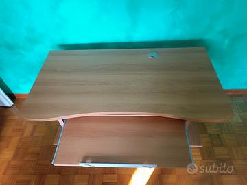 SCRIVANIA porta PC