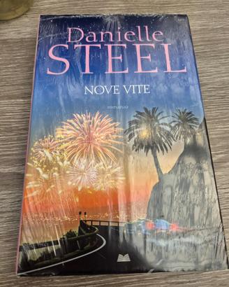 Libro “Nove vite”