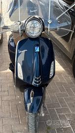 Vespa primavera 125 abs