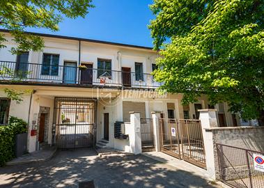 MONOLOCALE CON BASSE SPESE CONDOMINIALI NOVEGRO