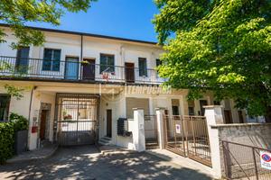 MONOLOCALE CON BASSE SPESE CONDOMINIALI NOVEGRO