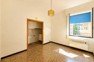 3 LOCALI A SAVONA