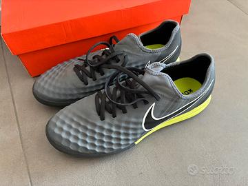 Scarpe calcetto Nike