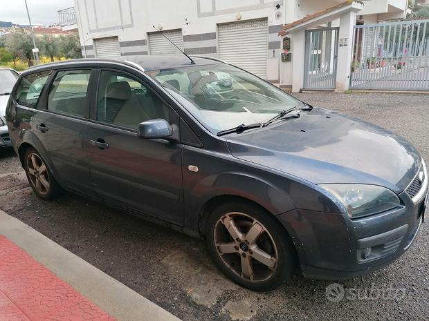 FORD Focus 1.8 SW con Gancio Traino omologato