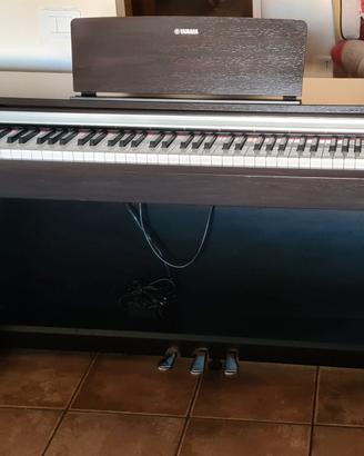 Pianoforte Yamaha Arius YDP- 142