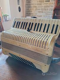 Fisarmonica 80 bassi