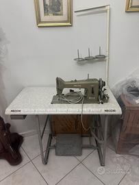 Macchina da cucire industriale Necchi 600-100