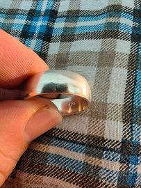 Anello in argento 925.