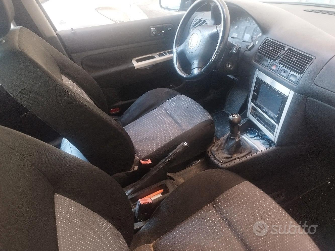 Volkswagen Golf 2003 photo 4