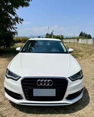 AUDI A3 SPORBACK S LINE