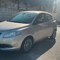 Lancia Ypsilon Gold 69 cv 1200 benzina