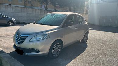 Lancia Ypsilon Gold 69 cv 1200 benzina