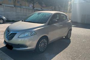 Lancia Ypsilon Gold 69 cv 1200 benzina
