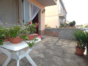 Bilocale al Piano Terra Angolare con Giardino