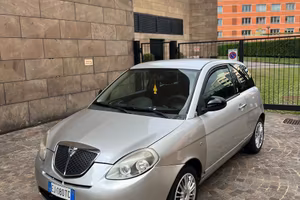Lancia Y