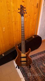 Ibanez BTB 675 5 corde – con custodia rigida