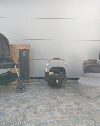 Passeggino Trio Nuna Triv
