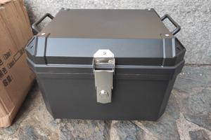 Bauletto posteriore moto 48L con piastra