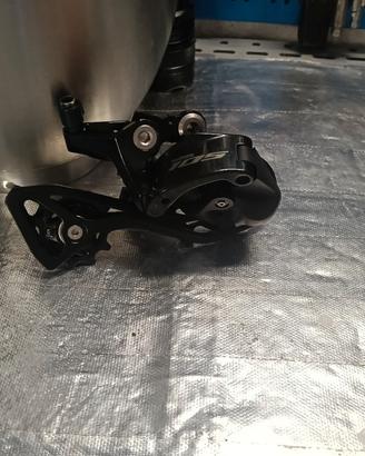 Deragliatore posteriore 12v Shimano 105 