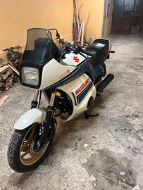 Suzuki GSX 750 EF