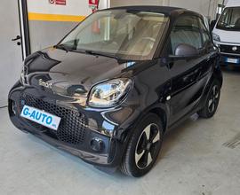 Smart fortwo EQ Racingreen  41 kw